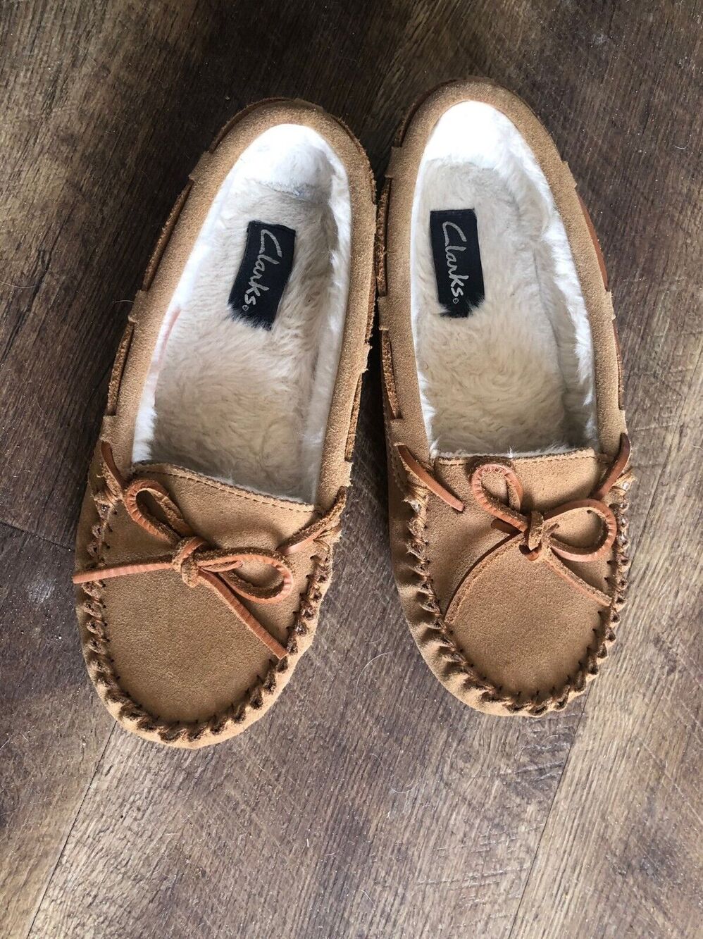 Clarks Suede leather Moccasin Fur Lined Slippers Shoes Women's sz 6 Comfort